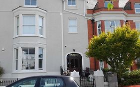 Modern 2Nd Floor 1 Bed Apartment In The Heart Of