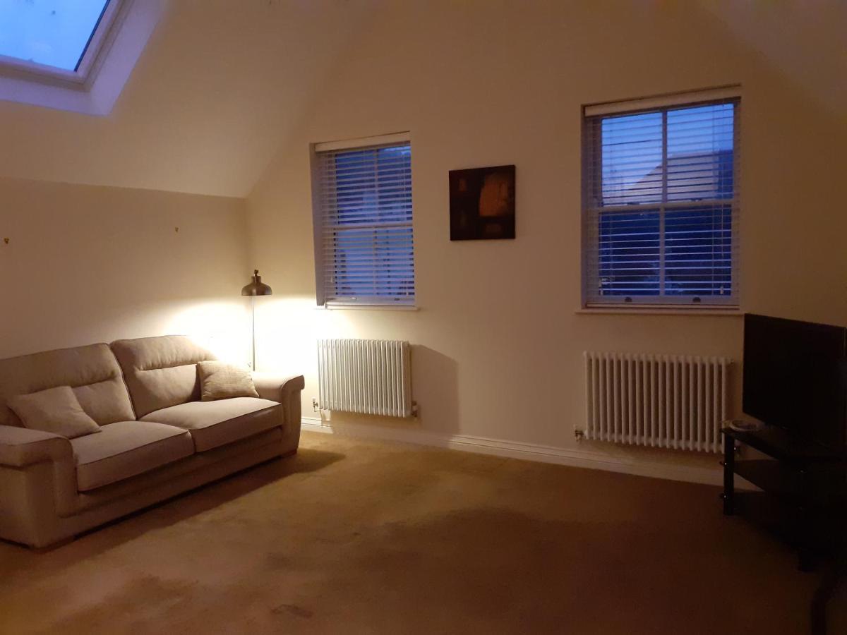 Modern 2Nd Floor 1 Bed Apartment In The Heart Of Llandudno Exterior photo