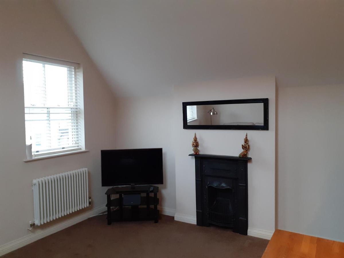 Modern 2Nd Floor 1 Bed Apartment In The Heart Of Llandudno Exterior photo