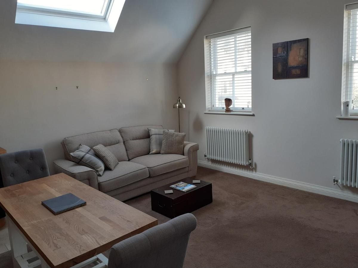 Modern 2Nd Floor 1 Bed Apartment In The Heart Of Llandudno Exterior photo